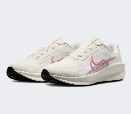 кросівки жіночі