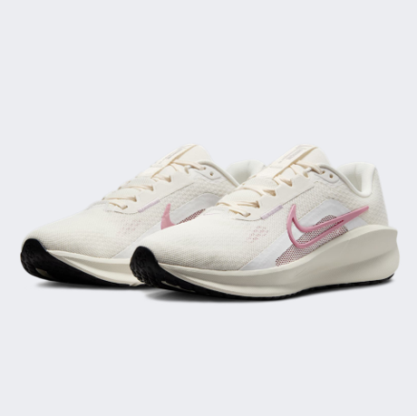 кросівки жіночі