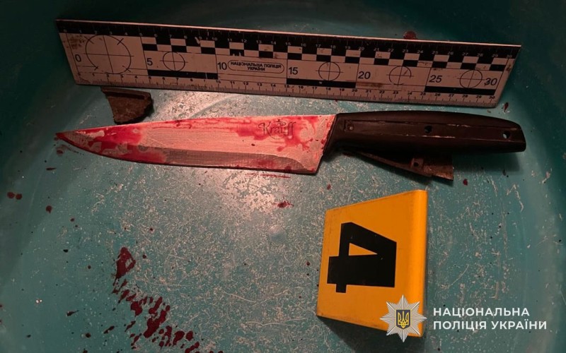 До 8 років позбавлення волі загрожує жителю Тернопільщини, який наніс односельцю нoжeм удар у спину