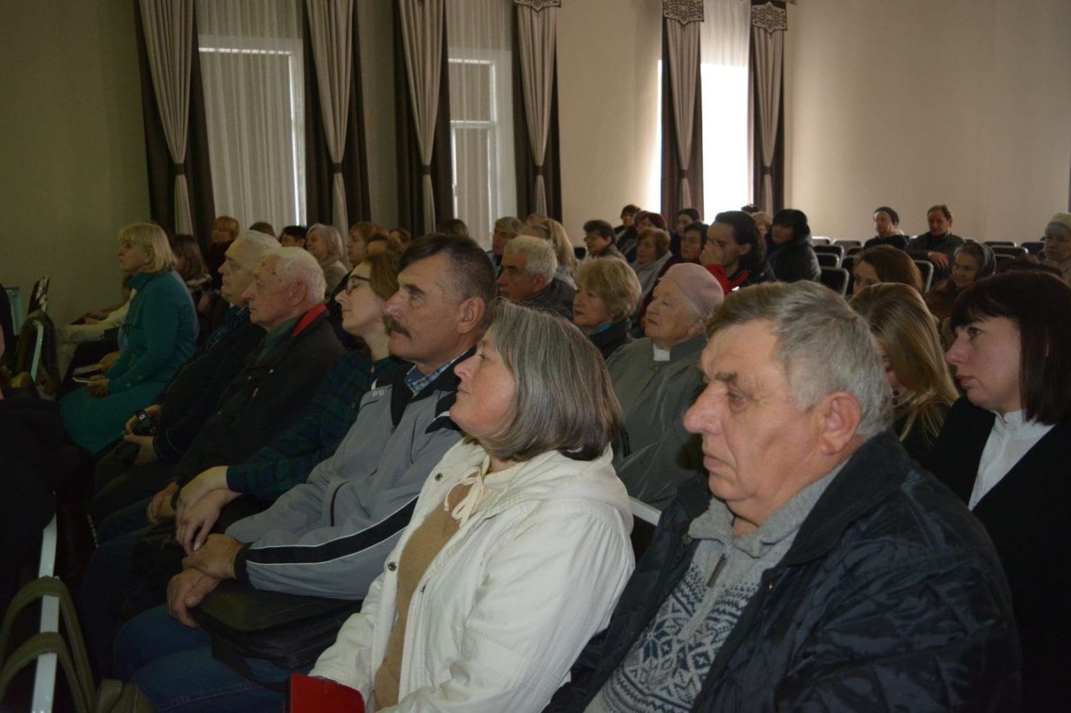 Збаразька громада вшанувала пам’ять поета Володимира Кравчука: посмертно присвоєно звання Почесного громадянина