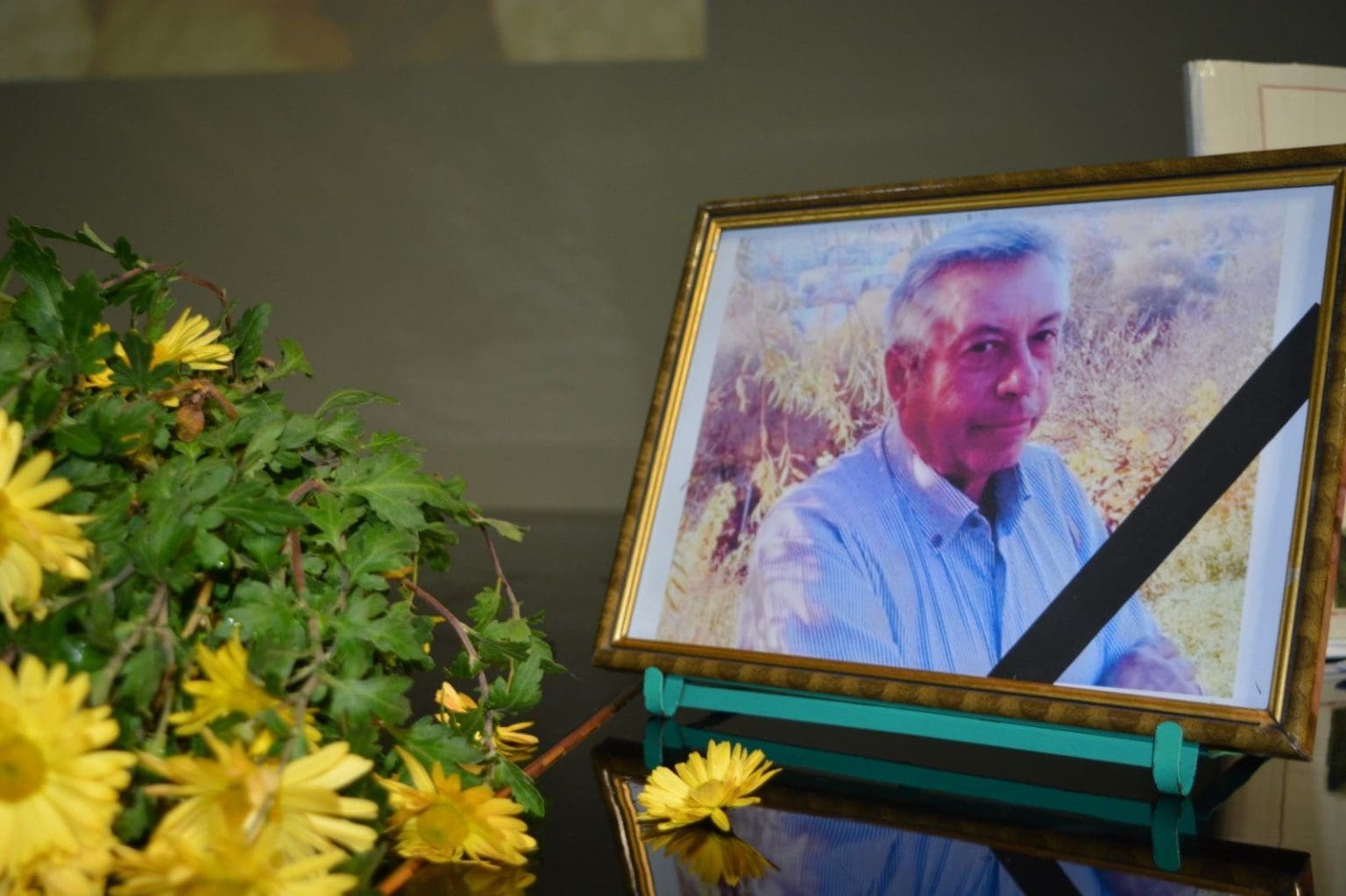 Збаразька громада вшанувала пам’ять поета Володимира Кравчука: посмертно присвоєно звання Почесного громадянина