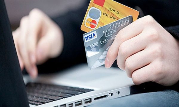 жінка стала жертвою інтернет шахрайства під час покупки