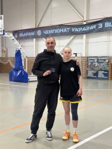 тренер з баскетболу