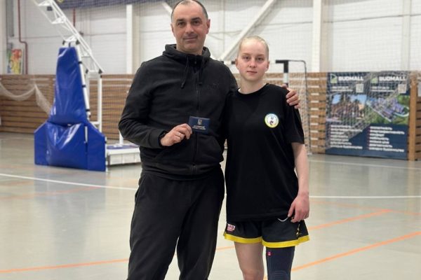 тренер з баскетболу