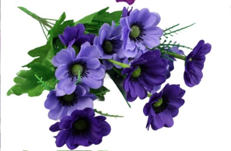 пластикові квіти на кладовищі